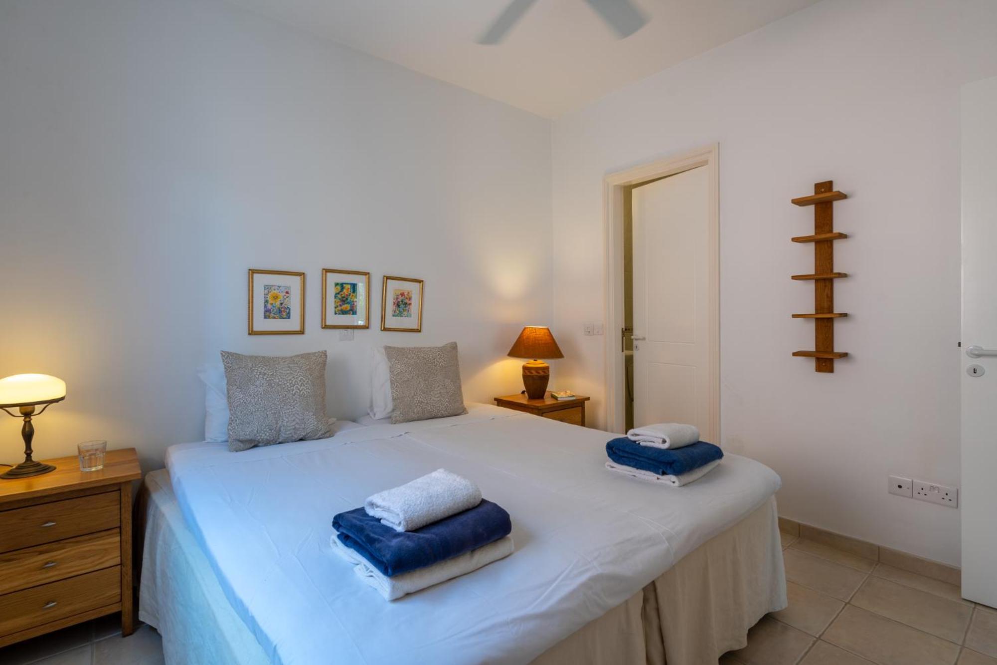Tropical Paradise In Harbour Paphos, Central & Close To Beach Exterior foto